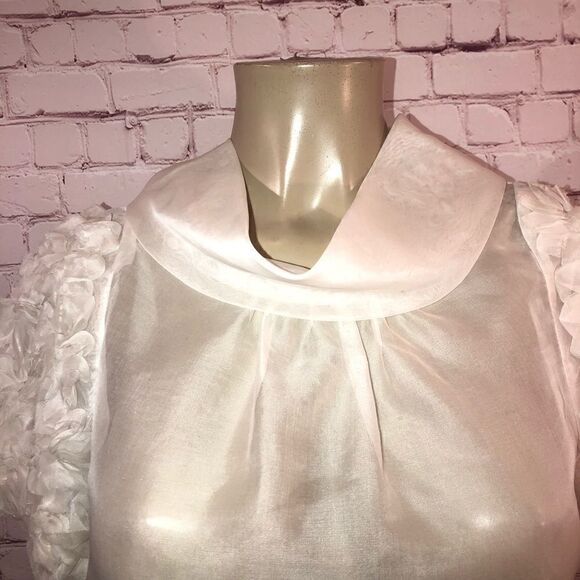 St John silk sheer top with rose appliqués size 4 - Picture 7 of 8